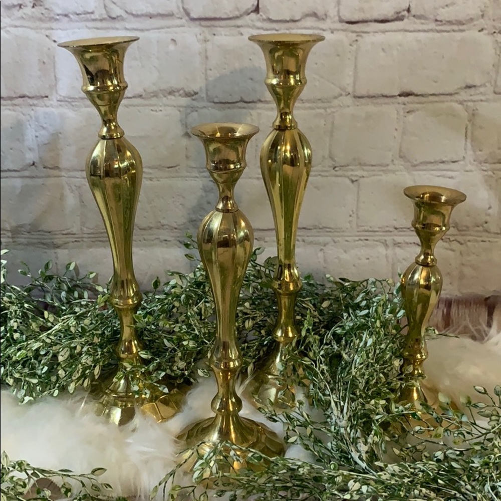 4 Lacquered Candle Holders